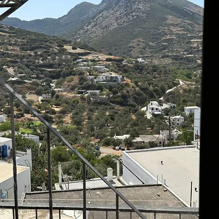 το σπίτι της ειρήνης דירה *